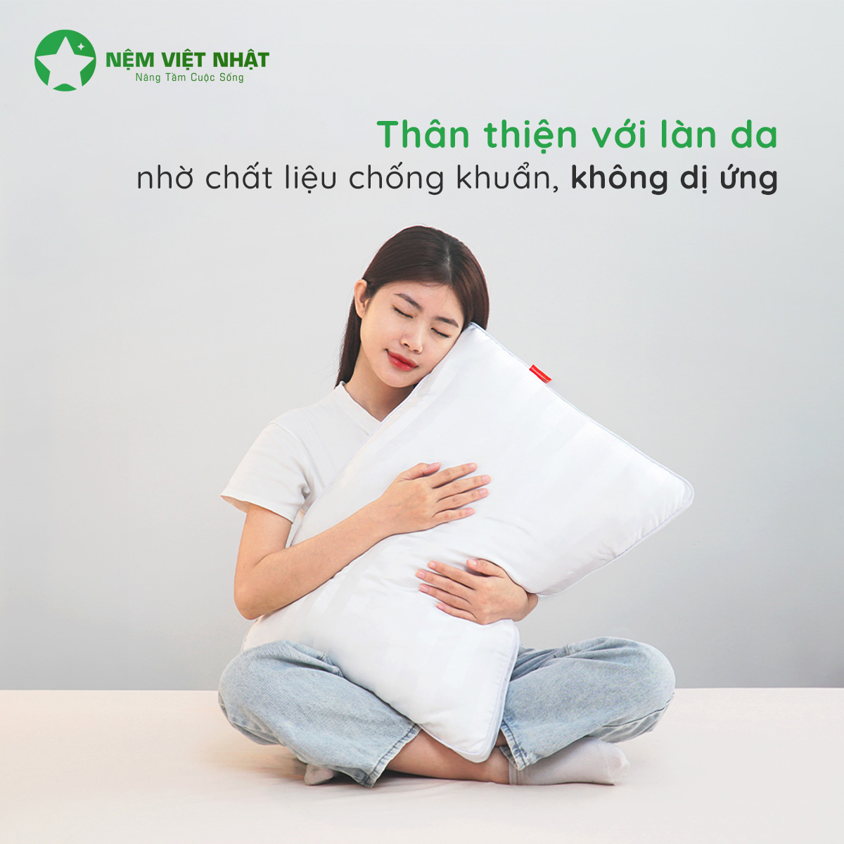 Gối Nằm Lông Vũ Khách Sạn Việt Nhật – Goi Long Vu 03