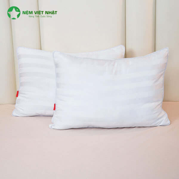Gối Nằm Lông Vũ Khách Sạn Việt Nhật – Goi Long Vu 07