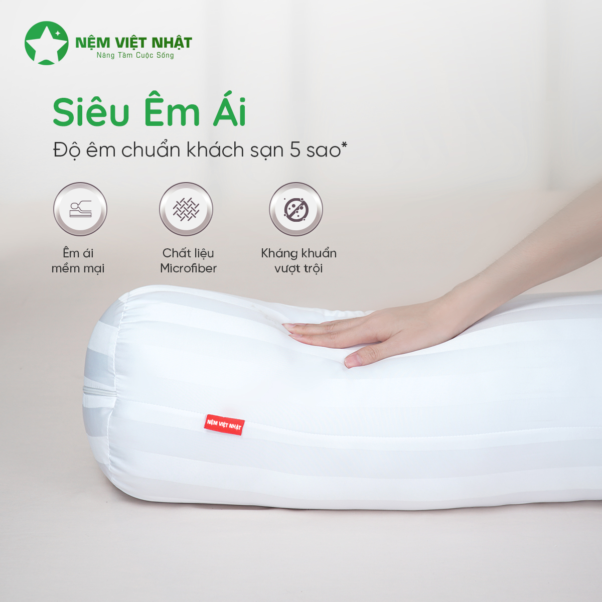 Gối Ôm Lông Vũ Khách Sạn Việt Nhật – Goi om long vu Viet Nhat 1